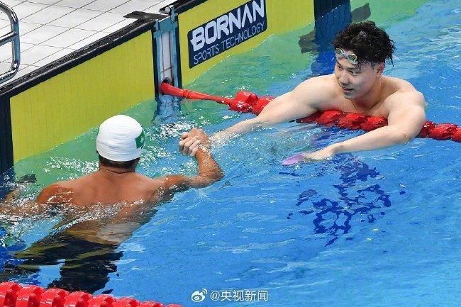 埃文(西恩·威廉·斯科特饰)把家庭看得比甚么都主要，任何参与他、他的老婆和刚诞生的儿子之间的人城市以疾苦的体例熟悉到这一点。但看来当触及到暴力偏向时，苹果失落在离树不远的处所。